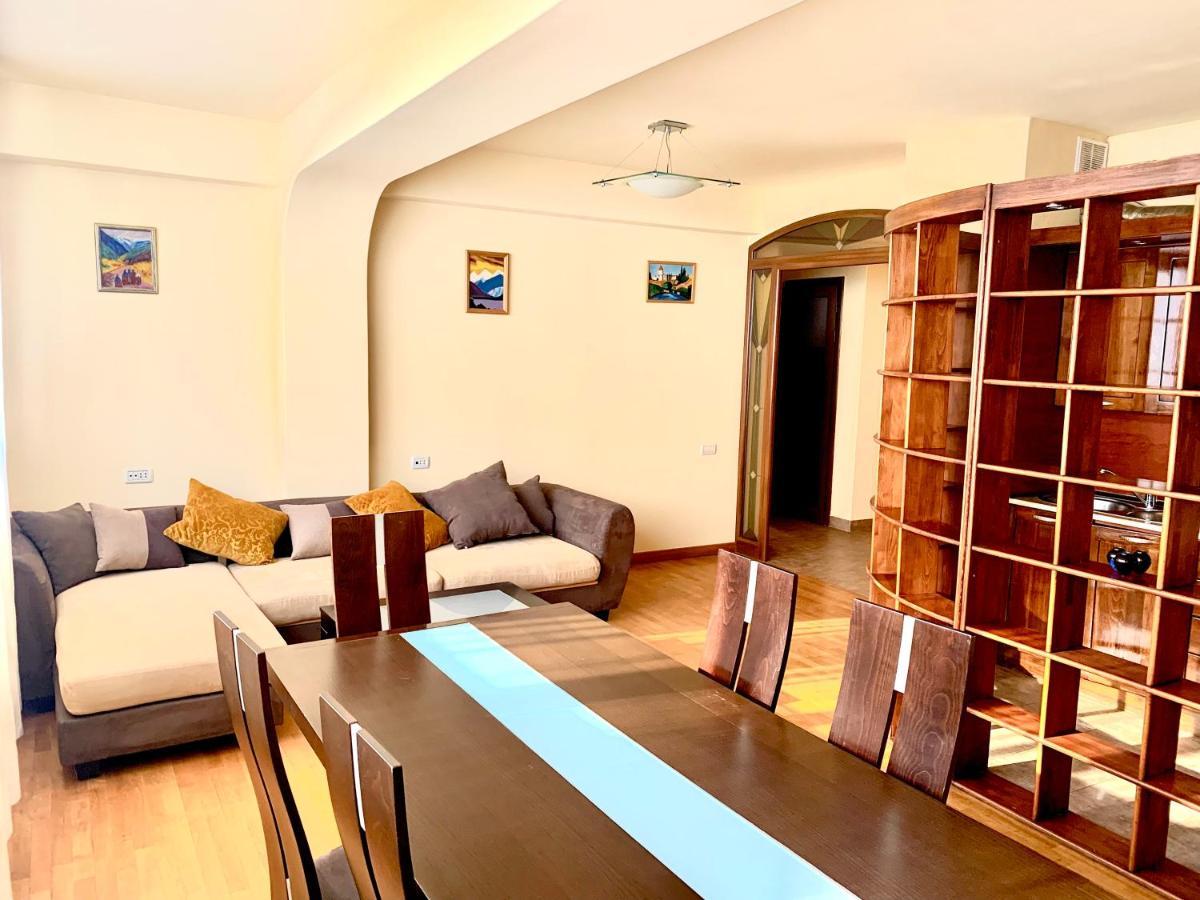 Apartment Amiryan Erévan Extérieur photo