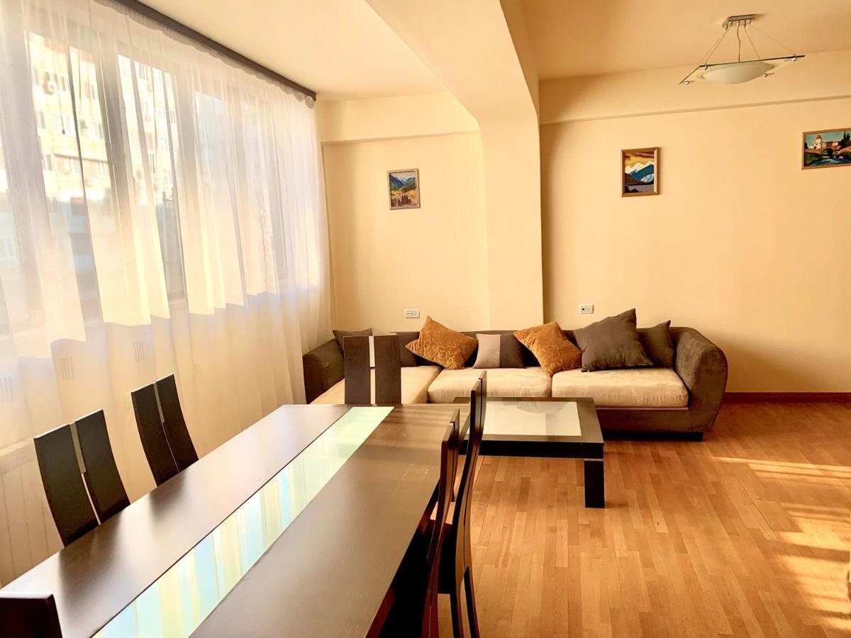 Apartment Amiryan Erévan Extérieur photo